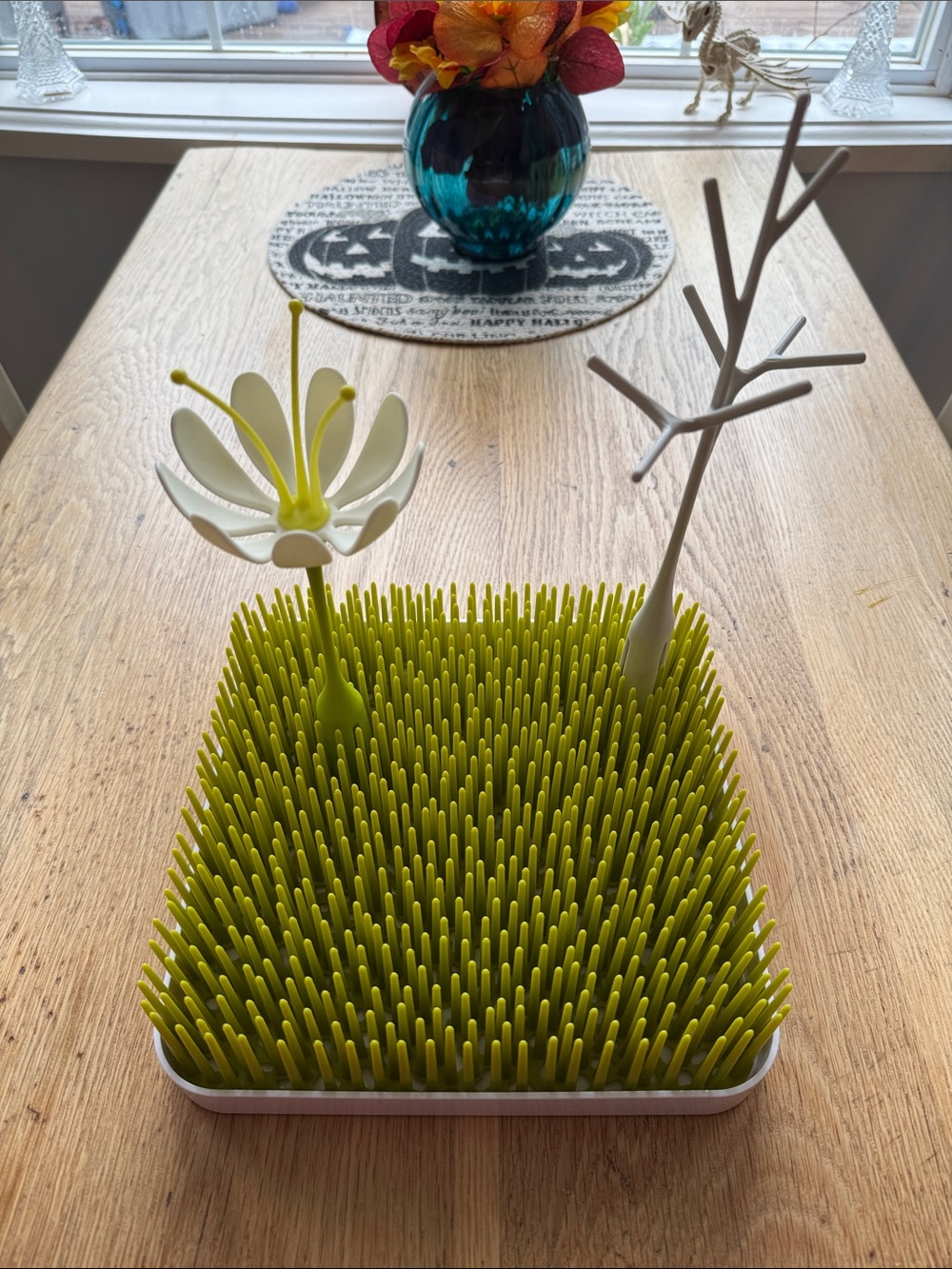 Boon Grass Bottle Drying Rack with Flower and Tree Accessories